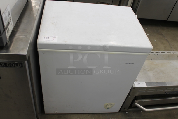 Frigidaire FFFC05M2UW Metal Chest Freezer w/ Hinge Lid. 115 Volts, 1 Phase. Tested and Working!