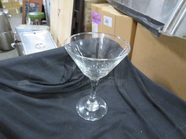 NEW Libbey 3779 9oz Martini Glass. 8XBID
