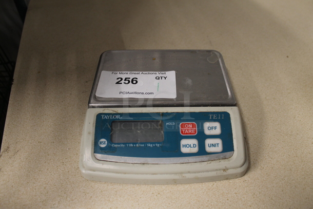 Taylor TE11 Metal Countertop 11 Pound Capacity Scale. 