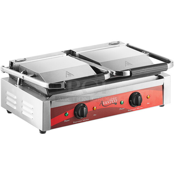 BRAND NEW SCRATCH AND DENT! Avantco 177P85S Stainless Steel Commercial Countertop Panini Sandwich Grill with Smooth Plates - 18 3/16" x 9 1/16" Cooking Surface. 120 Volts, 1 Phase. Tested and Working!