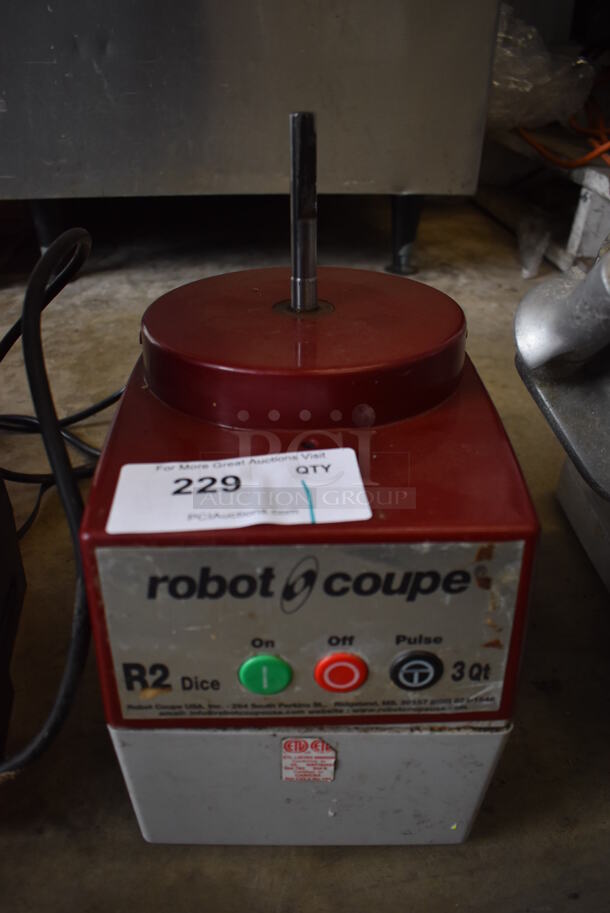 Robot Coupe R2 Metal Commercial Food Processor Base. 120 Volts, 1 Phase. 8x10x13.5. Tested and Does Not Power On