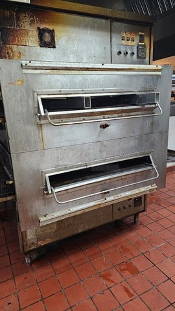 Pizza Oven Conveyor Middleby Marshall PS360 Double Stack Nat Gas - Item #1123439