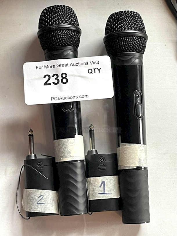 NICE! 2 Wireless Microphones With Transmitters. 2x Your Bid 