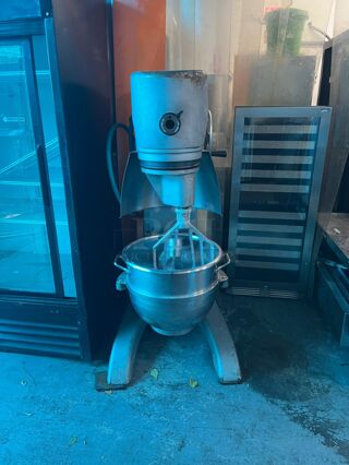 Awesome BERKEL FMS60 Planetary Mixer 60 Qt. Floor Type Mixer with Hub
