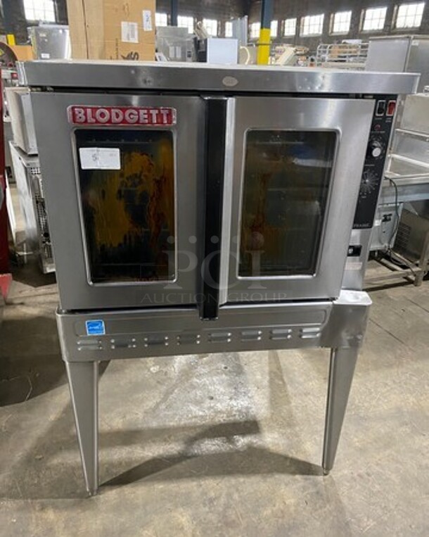  Blodgett Commercial Natural Gas Powered Convection Oven! With View Through Doors! Metal Oven Racks!  On Legs!
