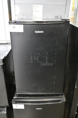 Galanz GLR25MBKE02 Mini Cooler. 115 Volts, 1 Phase. Tested and Powers On But Does Not Get Cold