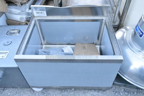 BRAND NEW SCRATCH AND DENT! Steelton 522UIB1824 18" x 24" Underbar Ice Bin with Bottle Holders - 77 lb.