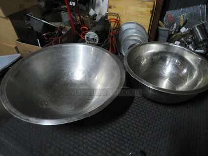 Assorted Size Stainless Steel Bowl. 2XBID