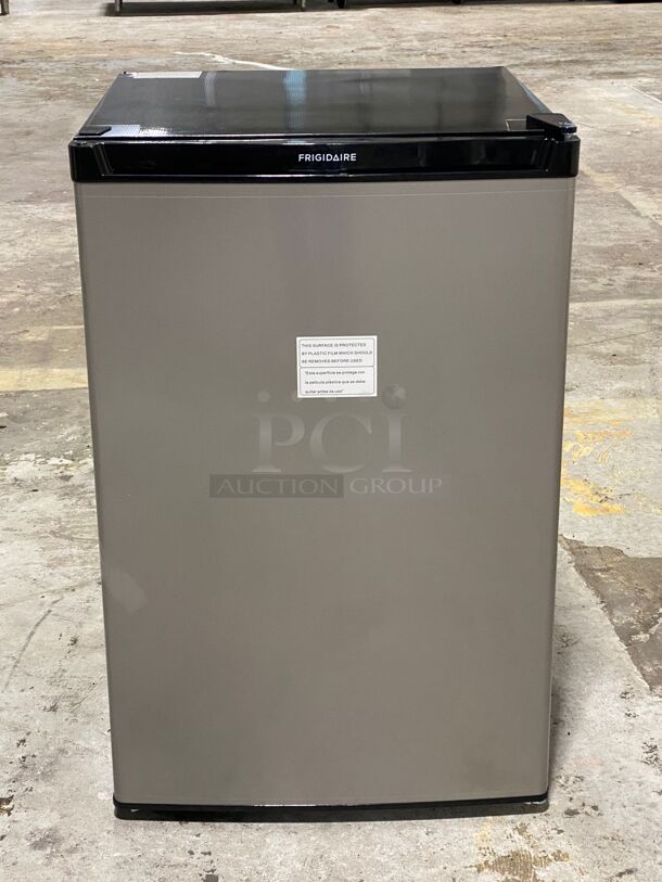 Frigidaire 22" Undercounter Counter Depth Compact All-Refrigerator FFPE4533UM (Brand New)