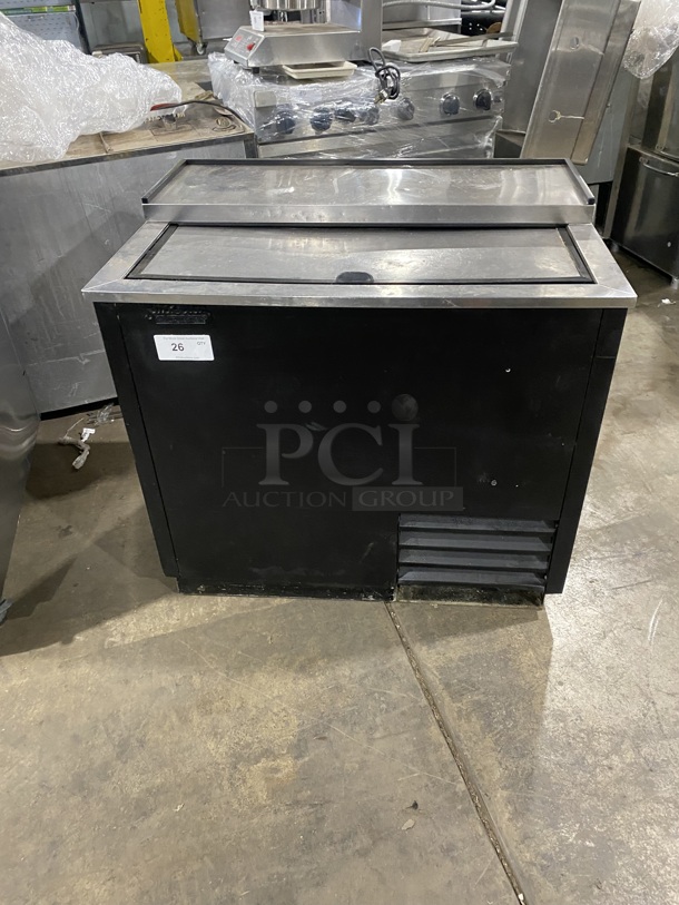 True Commercial Under The Counter Beer Bottle Cooler! With Single Sliding Stainless Steel Top Door! Eletric Powered! Model: TD3612 115V - Item #1127234