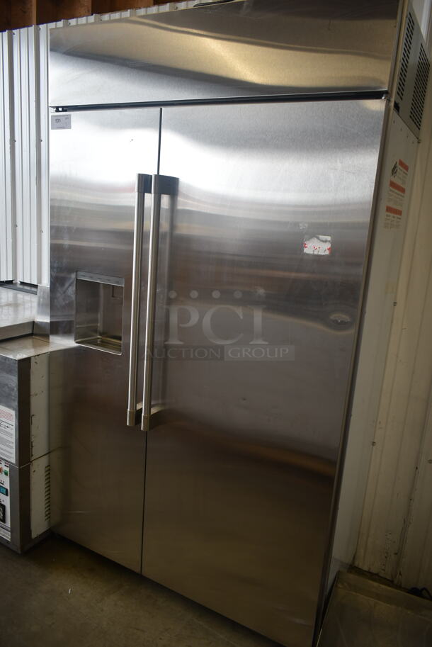BRAND NEW SCRATCH AND DENT! General Electric GE Monogram ZISS480DNBSS Stainless Steel Cooler Freezer Combo w/ Water and Ice Dispenser. 120 Volts, 1 Phase. Tested and Working!