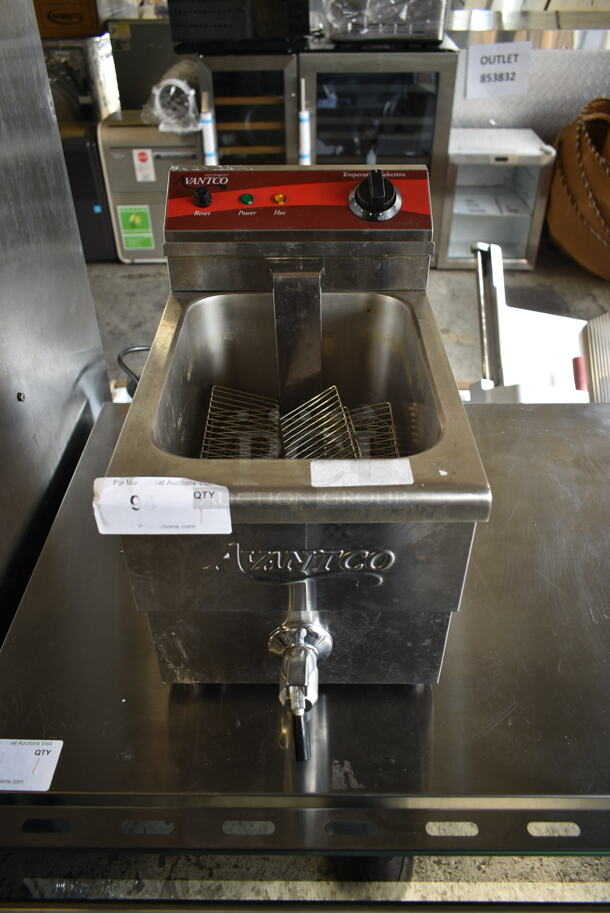 Avantco 177F200 Stainless Steel Commercial Countertop Electric Powered Deep Fat Fryer. 208-240 Volts, 1 Phase.
