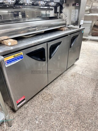 Excellent condition Turbo Air TUR-72SD 72W Undercounter Refrigerator with 3 Doors  115v Tested and Working