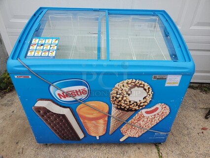 Ice Cream Freezer
Good Working Condition
On Casters