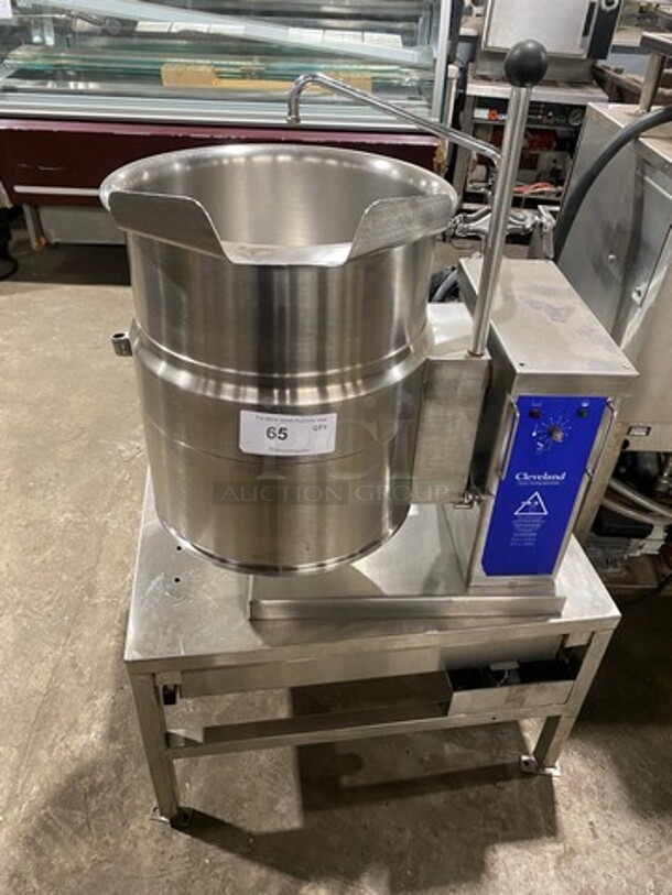 Cleveland Commercial Electric Powered Tilting Soup Kettle! All Stainless Steel! On Legs! Model: KET6T SN: WT504700A01