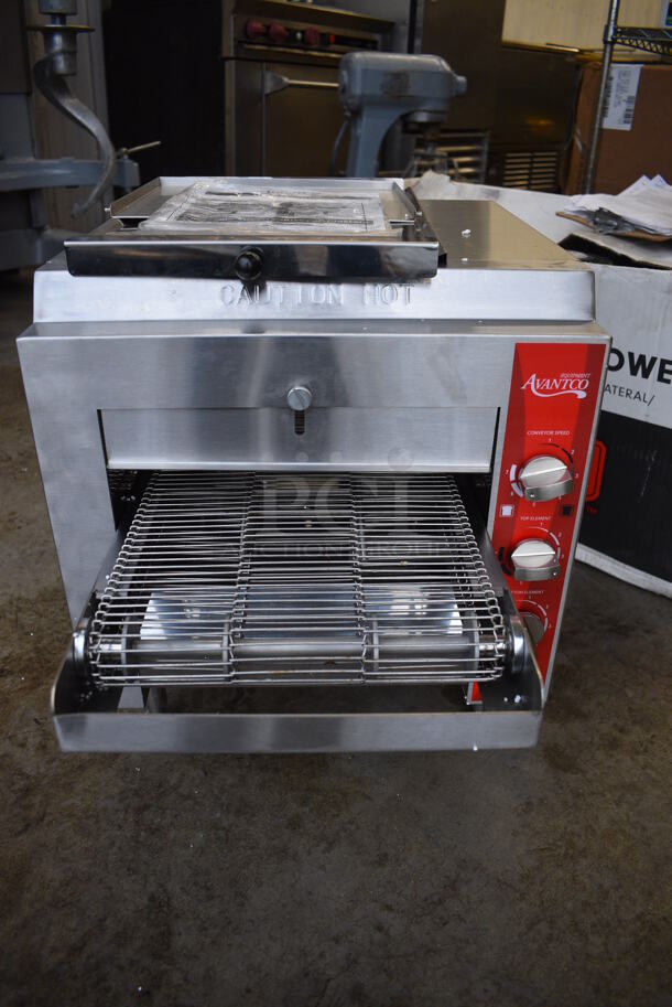 BRAND NEW SCRATCH AND DENT! Avantco TT-P11-120 177CNVYOV10A Stainless Steel Commercial Countertop Conveyor Oven with 10 1/2" Belt. 120 Volts, 1 Phase. 17x34x19.5. Tested and Working!