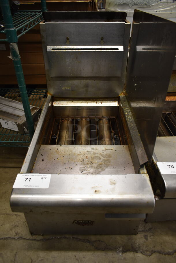 APW Wyott APWF-25CN Stainless Steel Commercial Countertop Natural Gas Powered Deep Fat Fryer w/ Right Side Splash Guard. 20,000 BTU.