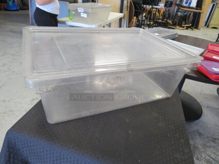 One 13 Gallon Food Storage Container With Lid.