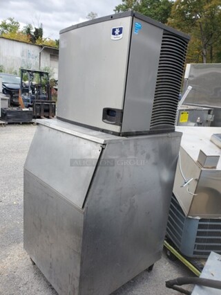 Manitowoc IY0906A Air Cooled Ice Machine w/ Bin
208-230 V
60 Hz
1 PH