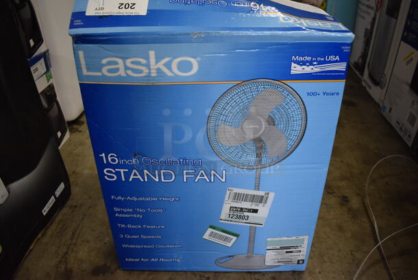 BRAND NEW SCRATCH AND DENT! Lasko 16" Oscillating Stand Fan
