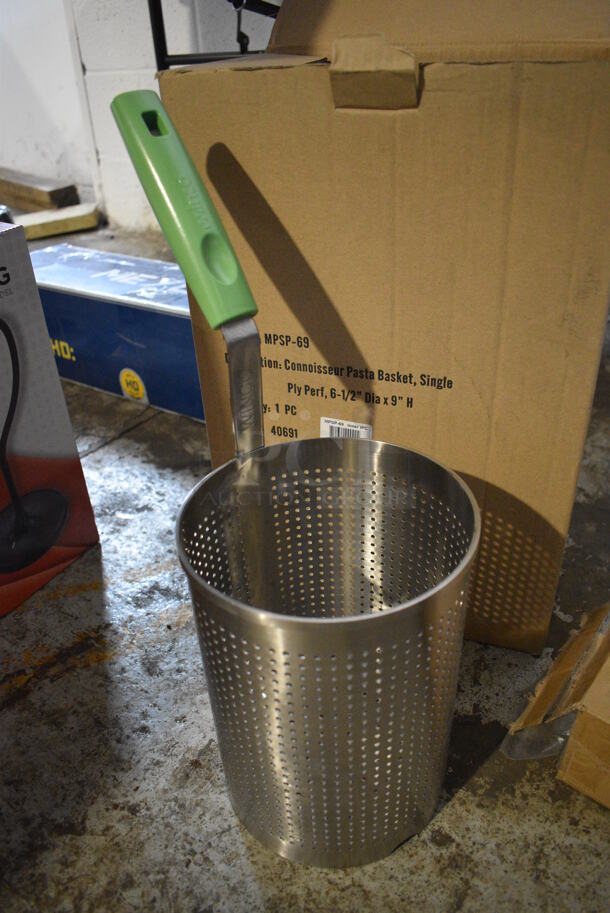 BRAND NEW IN BOX! Winco Model MPSP-69 Stainless Steel Connoisseur 6.5" Diameter Pasta Basket. 