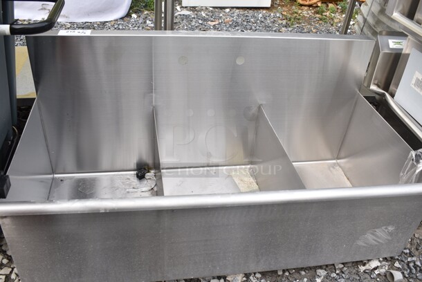 BRAND NEW SCRATCH AND DENT! Stainless Steel Commercial 3 Bay Sink. No Legs. - Item #1127846