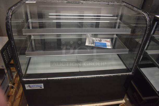 BRAND NEW SCRATCH AND DENT! Avantco BC-48-HC 48" Curved Glass Black Refrigerated Bakery Display Case. Missing Top Pane of Glass. 110-120 Volt 1 Phase. Tested and Working!