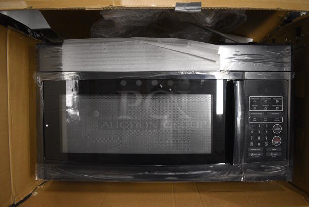 BRAND NEW IN BOX! Magic Chef MCO165UB Metal Over-the-Range Microwave Oven w/ Plate. 120 Volts, 1 Phase. 30x17x16