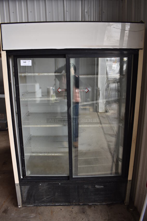 True GDM-45HL Metal Commercial 2 Door Reach In Cooler Merchandiser w/ Poly Coated Racks. 115 Volts, 1 Phase. 51.5x29x78.5. Tested and Working!