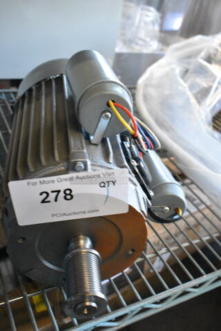 BRAND NEW SCRATCH AND DENT! YL90L-4 Asynchronous Motor. 220 Volts, 1 Phase. 