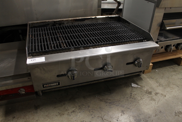 Patriot FMECTC-36/NG Stainless Steel Commercial Countertop Natural Gas Powered Charbroiler Grill. 90,000 BTU.