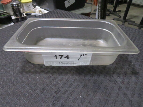 One 1/4 Size 2.5 Inch Deep Food Storage Container.