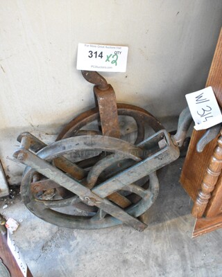 2 Decorative Reels. 2 Times Your Bid! 