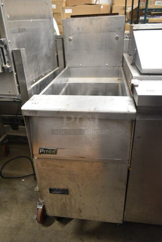 Pitco Frialator SSH55R Stainless Steel Commercial Floor Style Natural Gas Powered Deep Fat Fryer. 100,000 BTU. 