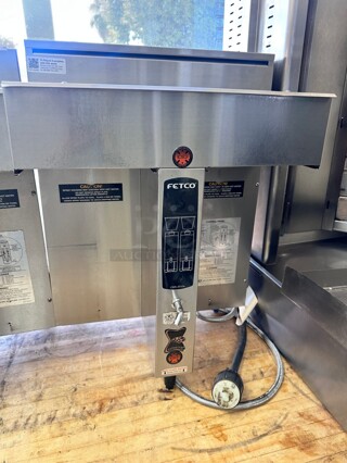 Excellent Condition Fetco CBS-2232 Twin Coffee Brewer 120/240V, 3500-4600W Tested and Working!