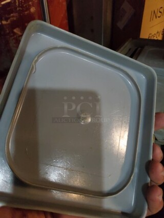 Lot of 10 Rubbermaid Plastic Lids
7 x 6½