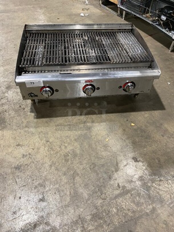 Star Max Commercial Countertop Natural Gas Powered Char Broiler Grill! With Back And Side Splashes! All Stainless Steel! On Legs!