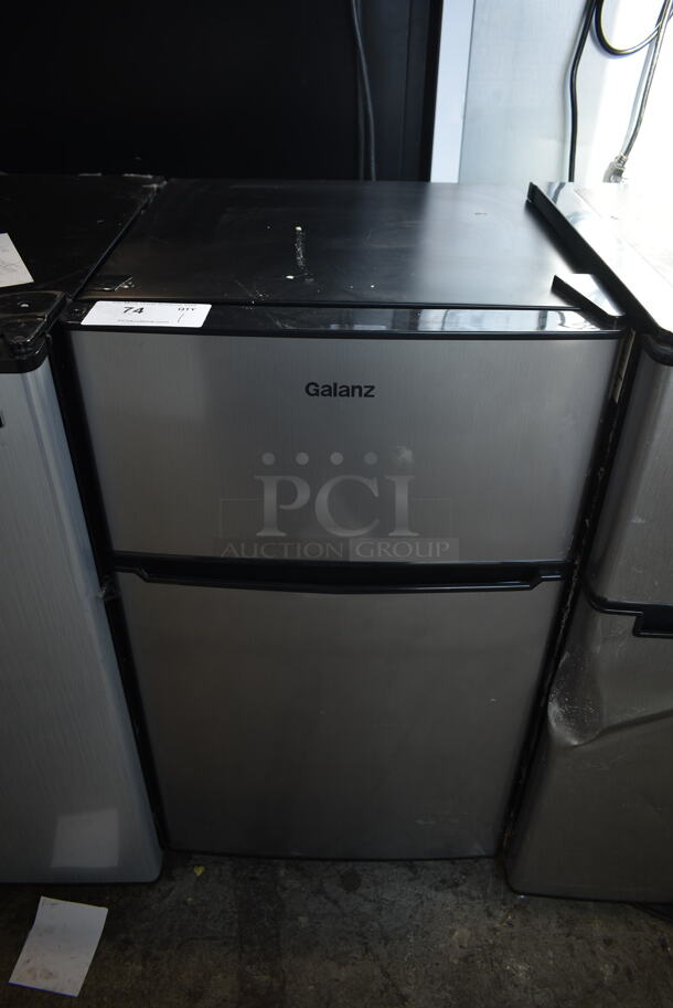 Galanz GLR31TS1E02 Metal Mini Cooler Freezer. 115 Volts, 1 Phase. Tested and Working!