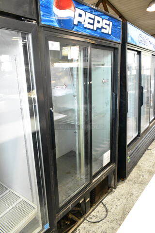 True GDM-37 Metal Commercial 2 Door Reach In Cooler Merchandiser. 115 Volts, 1 Phase. Tested and Working!