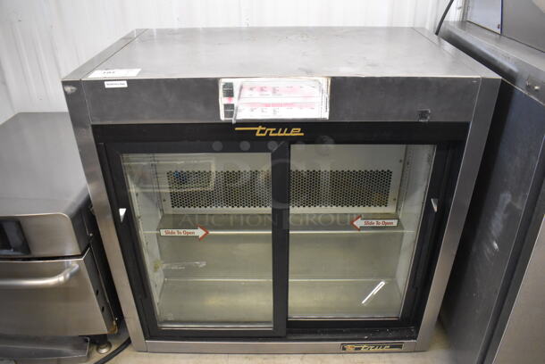 2011 True TSD-09G Stainless Steel Commercial 2 Door Reach In Cooler Merchandiser. 115 Volts, 1 Phase. 36x21.5x34.5. Tested and Working!