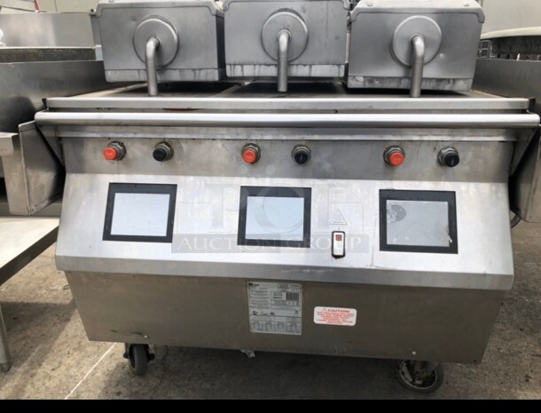 Working Taylor  Electric Double Sided Clamshell Griddle w/ Thermostatic Controls - 3/4 inch Steel Plate, 200240v/3ph NSF 