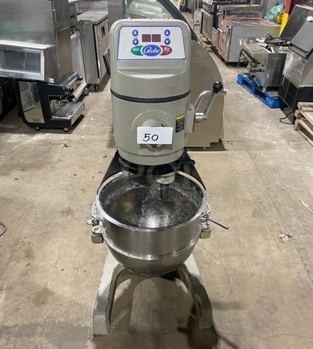Globe Metal Commercial Floor Style 30 Quart Planetary Dough Mixer w/ Stainless Steel Mixing Bowl, Paddle! MODEL SP30 SN:73 115V - Item #1118129