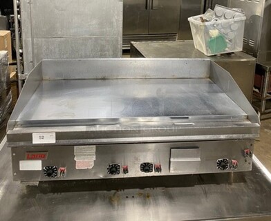 Lang Commercial Natural Gas Powered Countertop Flat Griddle! With Back & Side Splashes! All Stainless Steel! On Legs! 120V 1 Phase! Model: 4880-NAT-SH SN: GT2481218H0611!