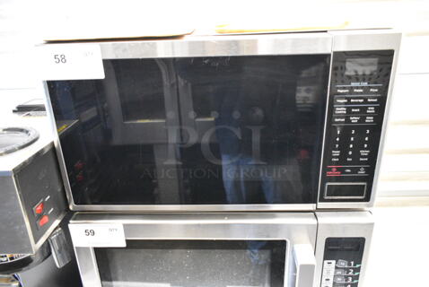 2022 Samsung MS14K6000AS Metal Countertop Microwave Oven w/ Plate. 120 Volts, 1 Phase. 