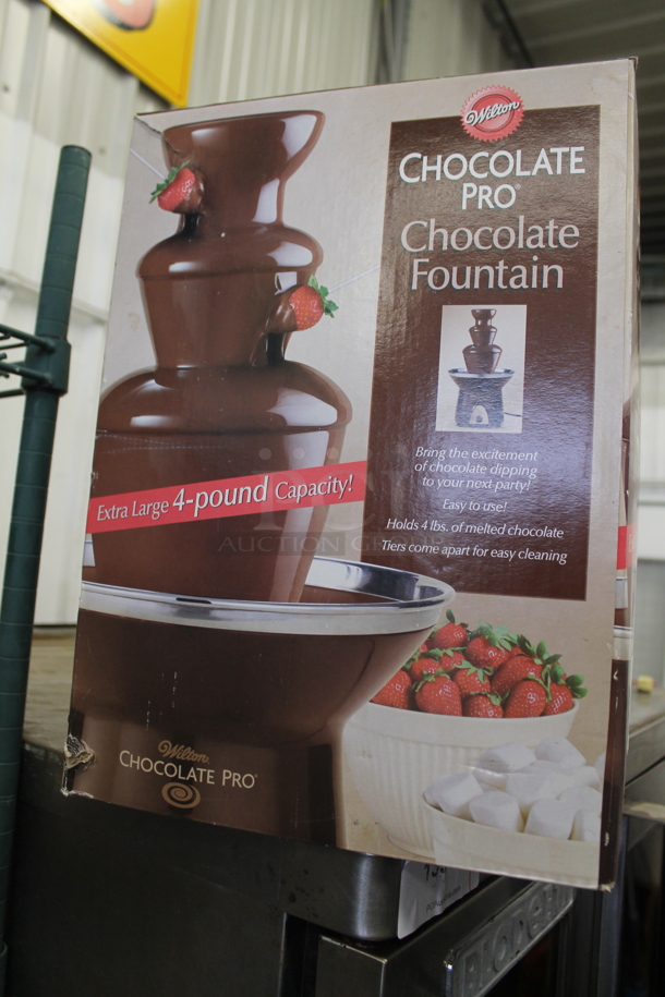 BRAND NEW IN BOX! Wilton TL-094 Countertop Chocolate Fountain.