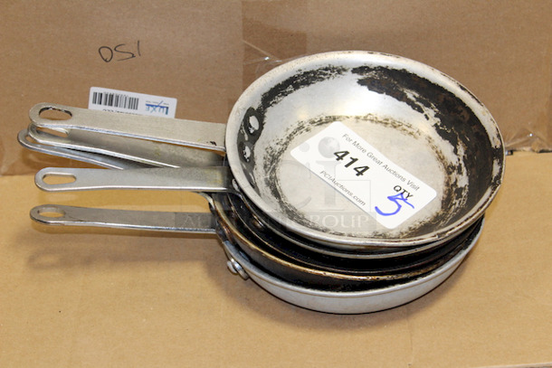 AMAZING! Vollrath 67807 7" Non-Stick Aluminum Frying Pan w/ Vented Silicone Handle. 5x Your Bid