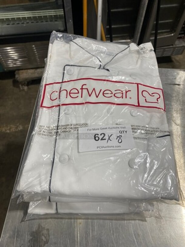 NEW! Chefwear Commercial White Chef Coat! 8x Your Bid!