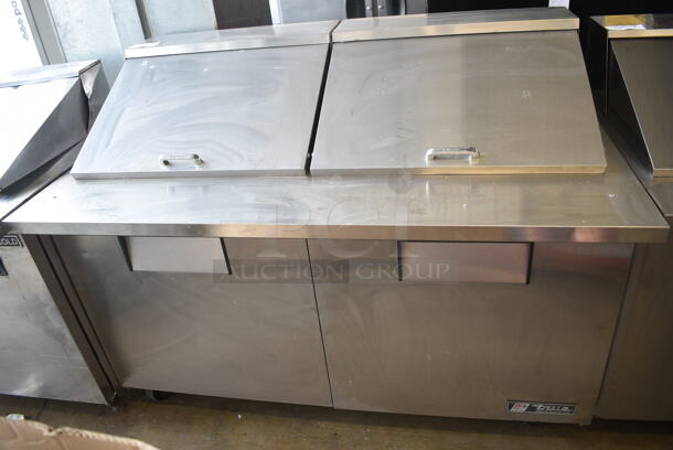 True TSSU-60-24M-B-ST Stainless Steel Commercial Sandwich Salad Prep Table Bain Marie Mega Top on Commercial Casters. 115 Volts, 1 Phase. Tested and Working!
