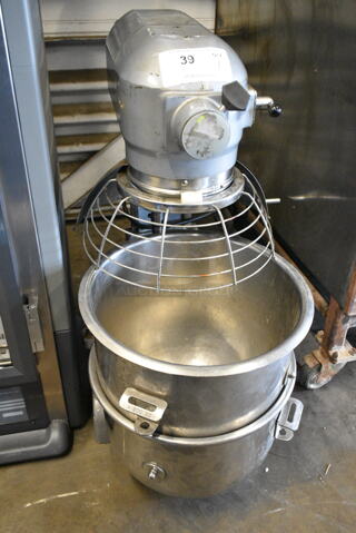 Hobart A-200T Metal Commercial Countertop 20 Quart Planetary Dough Mixer w/ 2 Metal Mixing Bowls and Bowl Guard. 115 Volts, 1 Phase. 