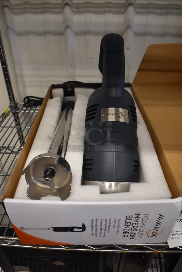 BRAND NEW SCRATCH AND DENT! AvaMix IB850AV 928PIBPP850 Stainless Steel Commercial 18" Shaft Immersion Blender. 120 Volts, 1 Phase. Tested and Working!